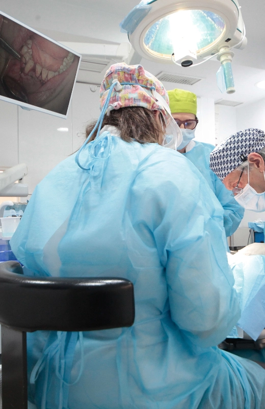 tipos implantes dentales